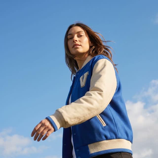 Right portrait — first — a shot from the kit